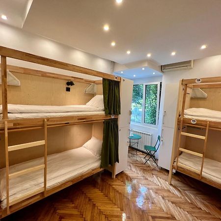 Cabbage Hostel Beograd Bagian luar foto