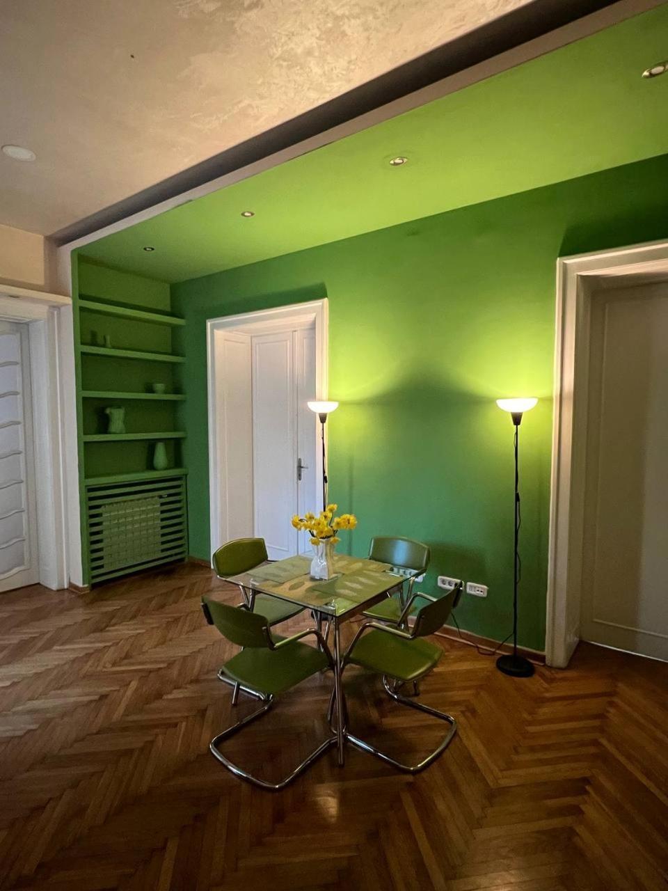 Cabbage Hostel Beograd Bagian luar foto
